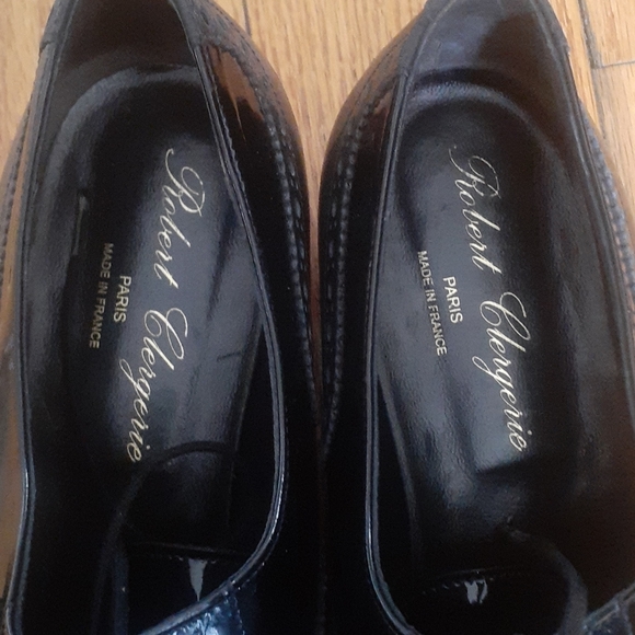 Closet clearance - Picture 2 of 6